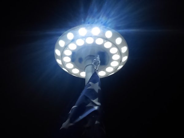 solar flagpole top light 32 leds